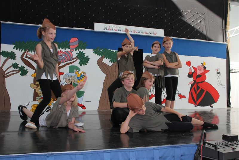 tl_files/Dateien/Fotos/2012 Alice im Maerchenland 9.jpg